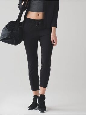 Lululemon On The Fly Pants sz 12